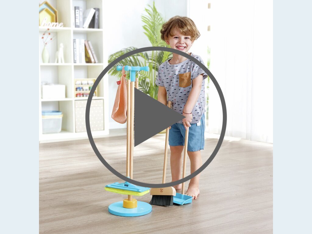 Juego de limpieza con escoba Juego de limpieza con escoba